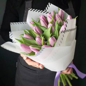 Букет 19 розовых тюльпанов R985